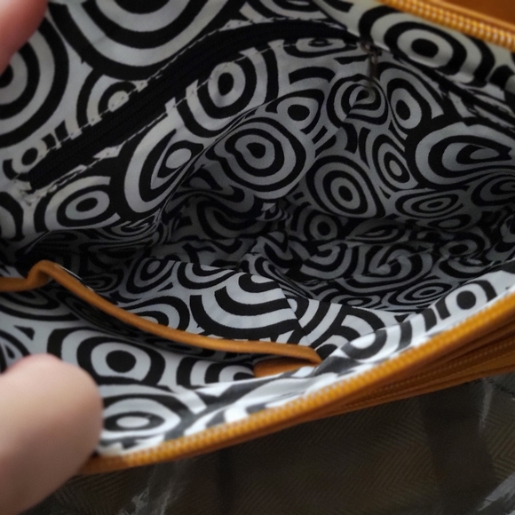 NIP brown crossbody - Picture 3 of 4